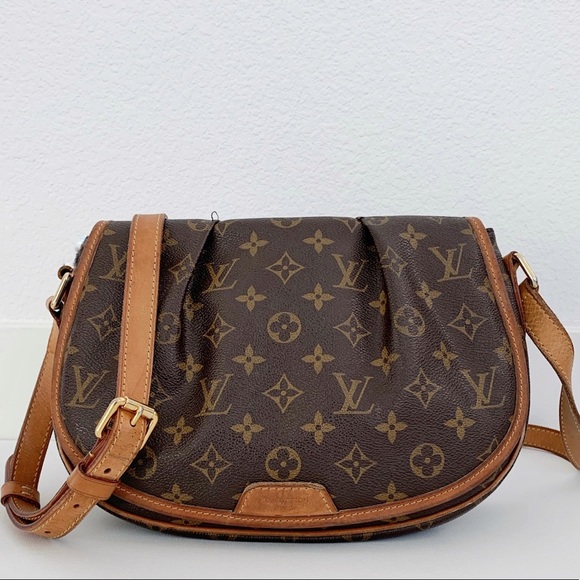 Louis Vuitton Monogram Menilmontant PM Bag - Picture 3 of 9